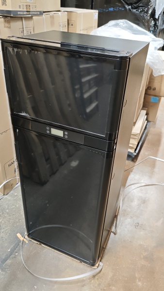 Компрессорный автохолодильник MobileComfort MC-CRX-140(12/24/220V)