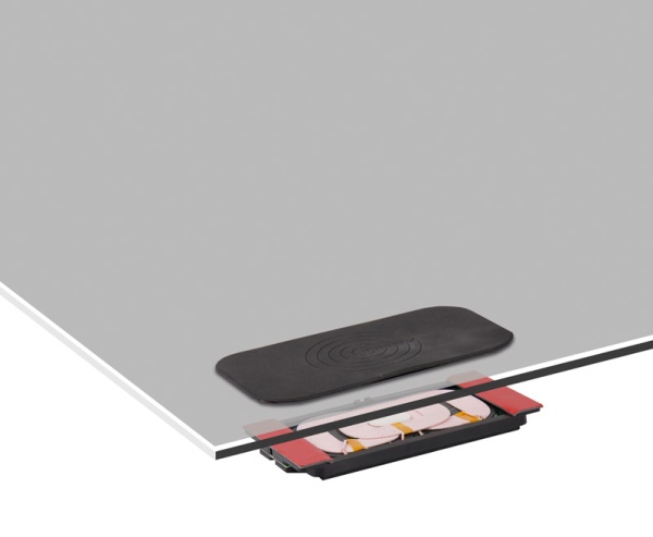 Индуктивный зарядный блок черного цвета с противоскользящей накладкой и оптоволоконным комплектом