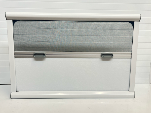Окно откидное Mobile Comfort W8050R3 800x500 мм, штора рулонная, антимоскитка