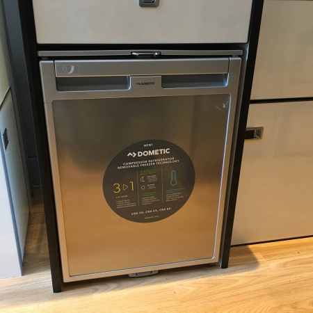 Компрессорный холодильник Dometic CRX 50