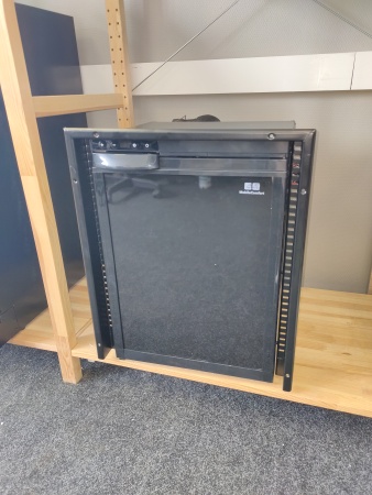 Рамка для встройки холодильника MCR-50R заподлицо