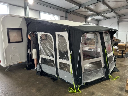 Надувная палатка для каравана Dometic Ace AIR 400 S (ширина 4  метра)