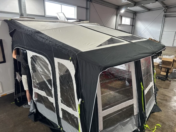 Надувная палатка для каравана Dometic Ace AIR 400 S (ширина 4  метра)
